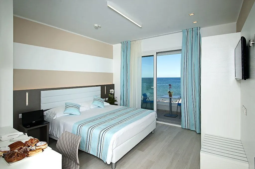 Lungomare Relax Residence Misano Adriatico 4*,