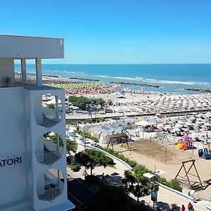 Hotel Ambasciatori - Davanti A Noi Solo Il Mare, Misano Adriatico